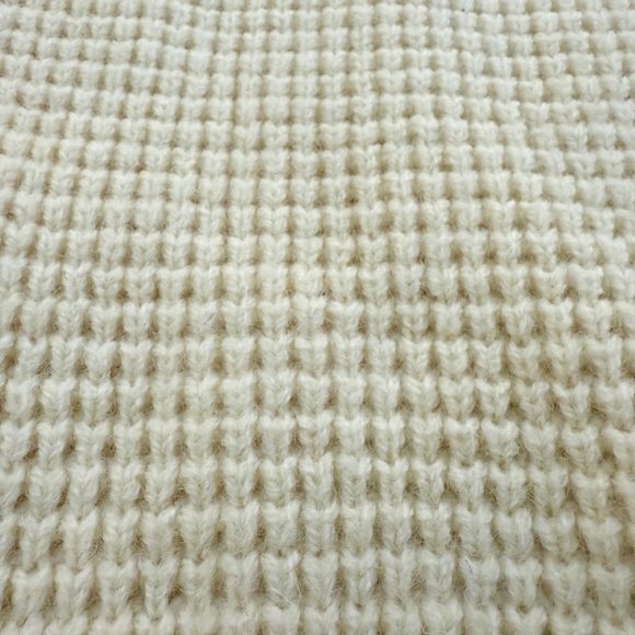 Canada Goose x Robert Mackie of Scotland 🇬🇧 Wool Knit Infinity Scarf – Cream - Picture 11 of 11
